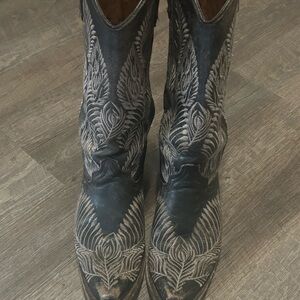 Circle G Black and Silver Embroidered Heeled Boots